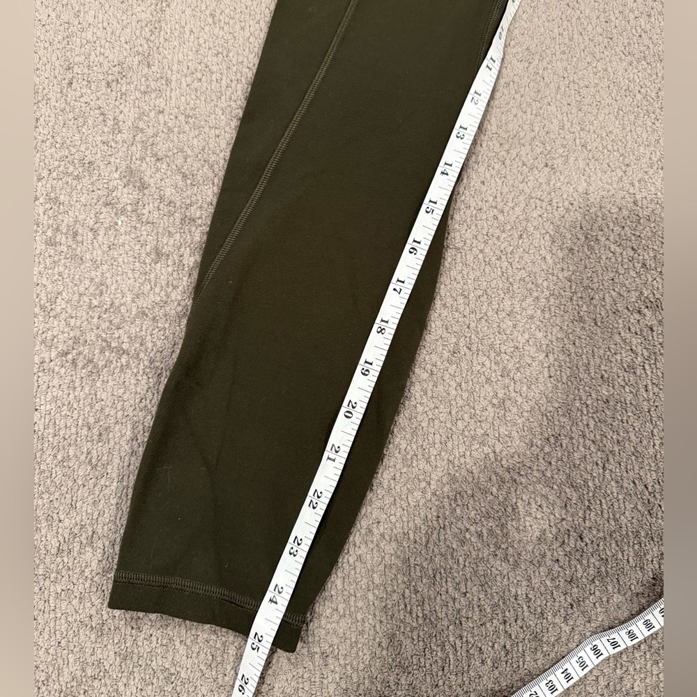 Lululemon Women’s Align Leggings with pocket - Picture 4 of 5
